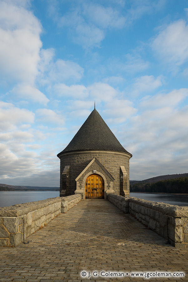 Saville's Tower (Saville Dam & Barkhamsted Reservoir, Barkhamsted, Connecticut)