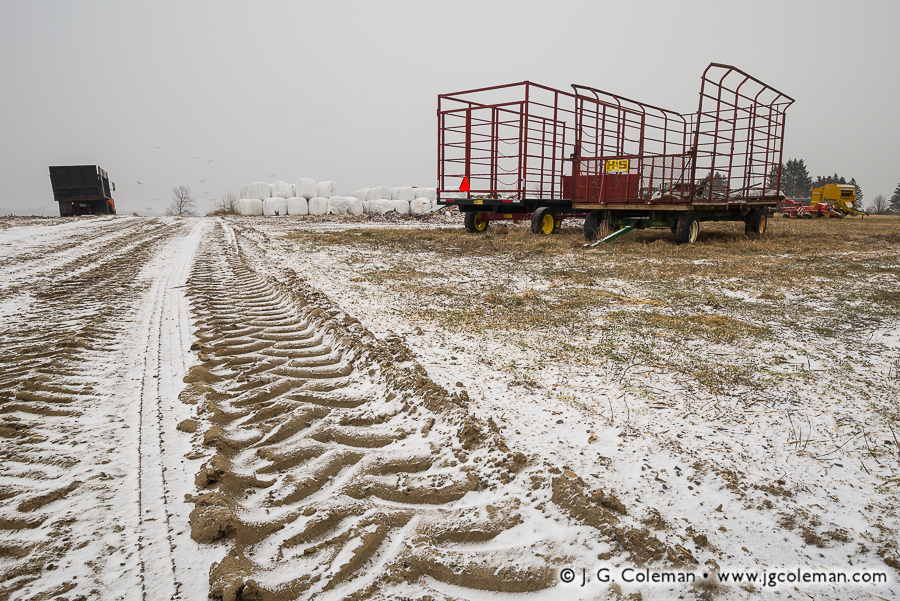 Yankee Farmlands № 58 (Snowy farm and hay wagons, Bethlehem, Connecticut)